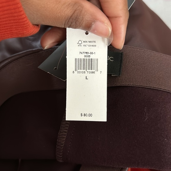 Banana Republic VEGAN Leather legging pants - Picture 6 of 6